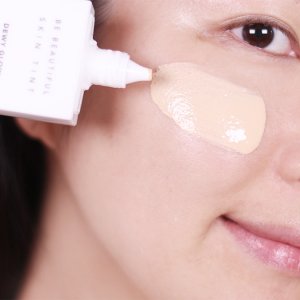 Cremă naturală Be Beautiful Skin Tint SPF50+ PA++++, Honey, 50ml