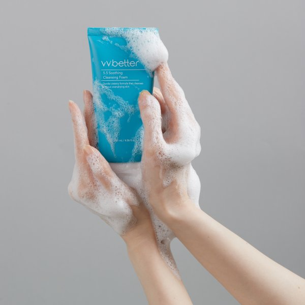 Spumă blândă și calmantă pentru curățare, pH 5.5, VVBETTER, 120ml